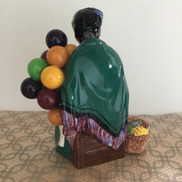 Royal Doulton - The Balloon Seller Lady HN 1315 - Picture 4 of 6